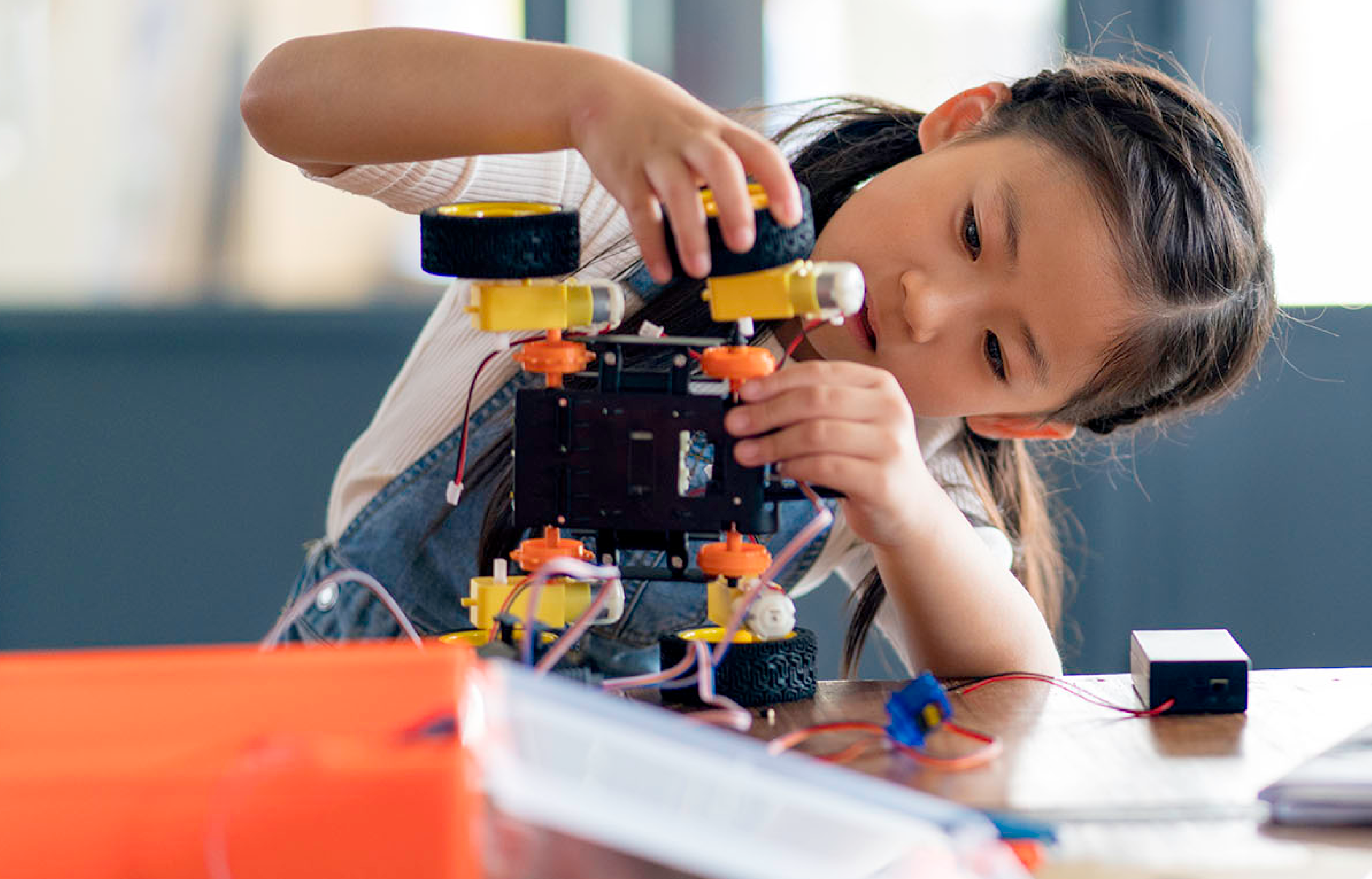 A photo of a student engaged in STEM activity representing 10 Ways to Prepare Today’s Students for Tomorrow’s Workforce