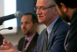 Ron Slaby addresses the audience during EDC’s forum on youth violence.